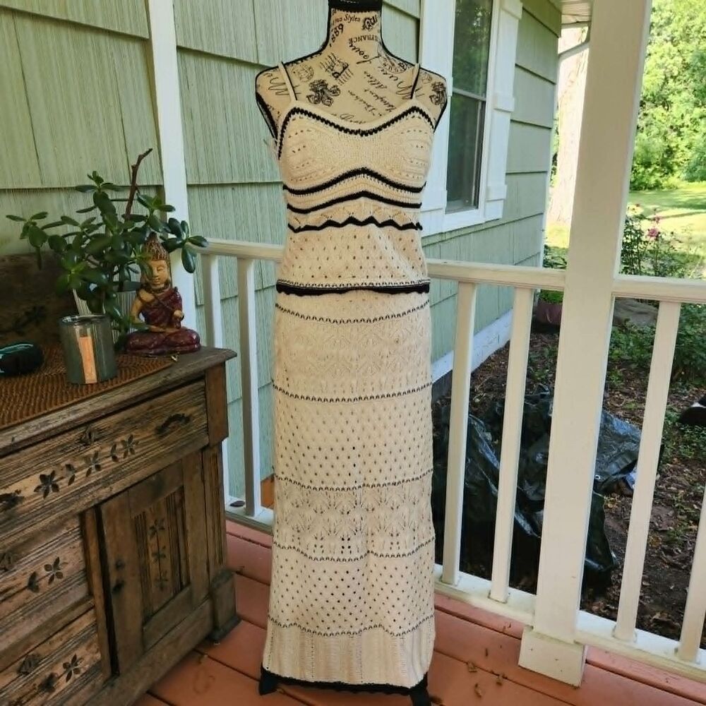 Olive+Oak Knit Natural and Black Maxi Skirt and Camisole Tank Top. Large.